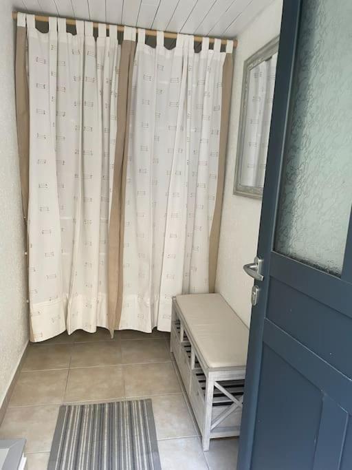 Tiny Paradise - 2 Bedrooms Apartment Montigny-sur-Loing Dış mekan fotoğraf