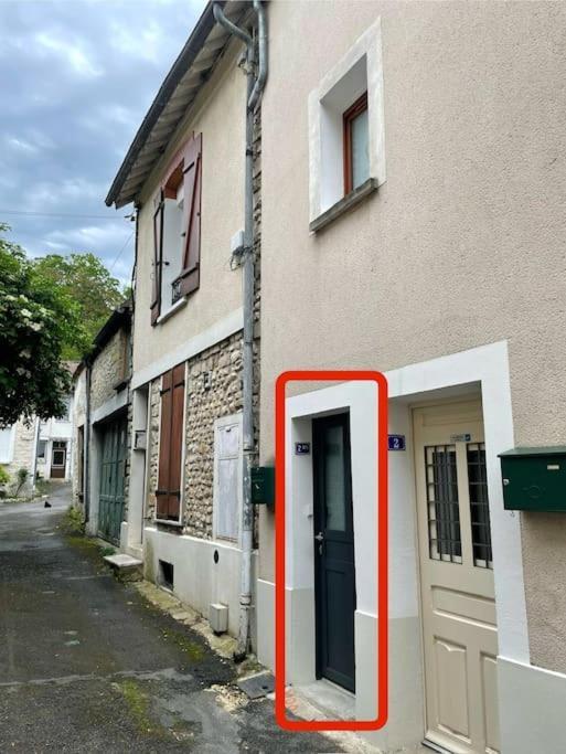 Tiny Paradise - 2 Bedrooms Apartment Montigny-sur-Loing Dış mekan fotoğraf